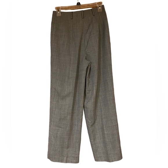 Carlisle Pleated Lined Dress Slacks.  Size 2 - Picture 2 of 10